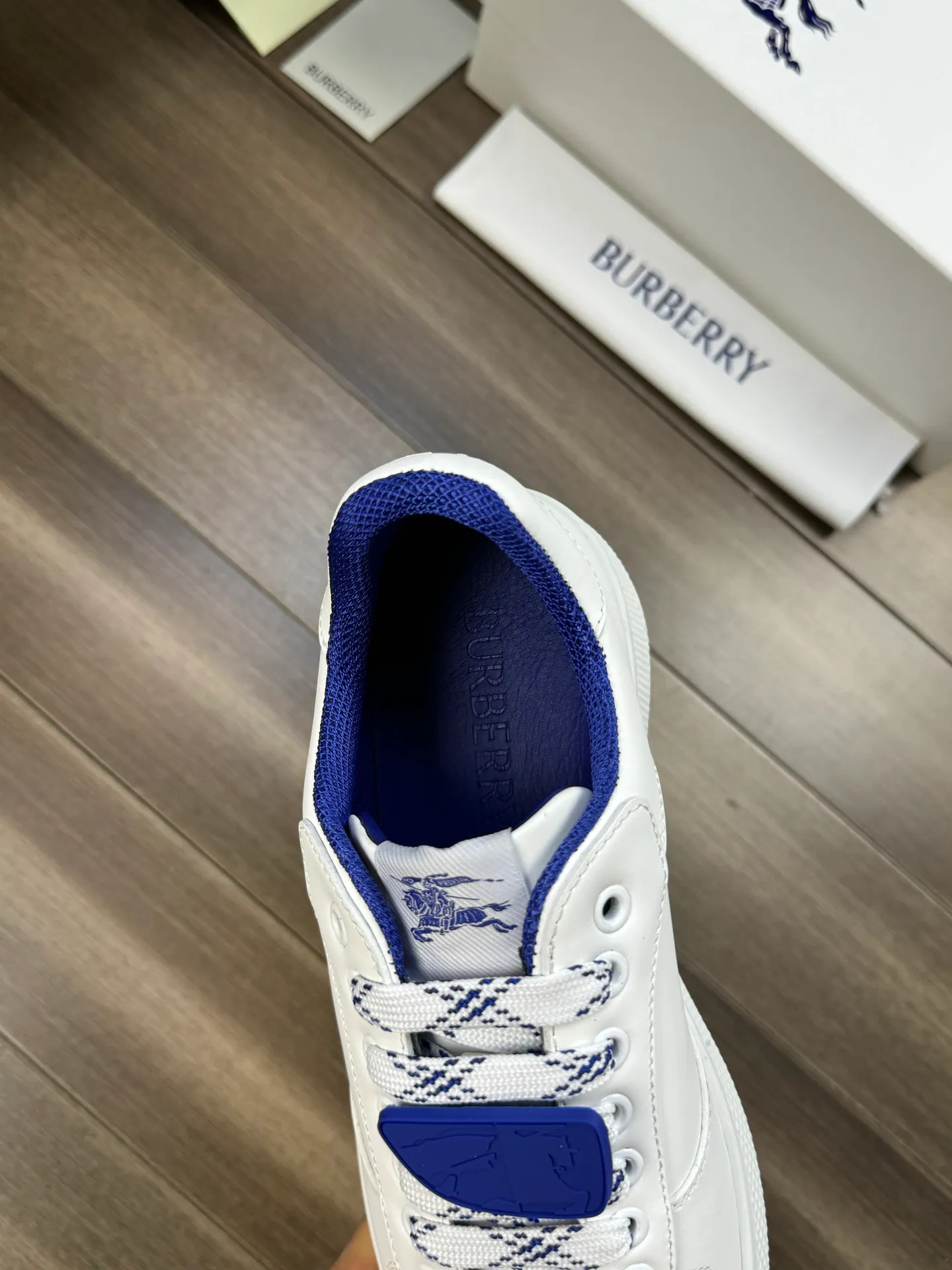 [BURBERRY] Burberry P400💰 - High-end quality original order 🔍🔍🔍 - Upper: imported 🔝 Nappa calfskin, tongue brand cloth label - Inner lining: canvas lining - Outsole: rubber; two-color molded outsole - Super high quality control and fine workmanship: highlighted (high-end, extravagance, grade) -Size: 38-44 (Male 45, can be customized)